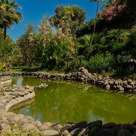 With Large Terrace, Swimming Pool And Areas, Next To Puerto Banus Lägenhet *