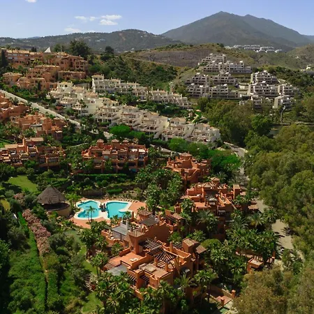 With Large Terrace, Swimming Pool And Areas, Next To Puerto Banus * Marbella