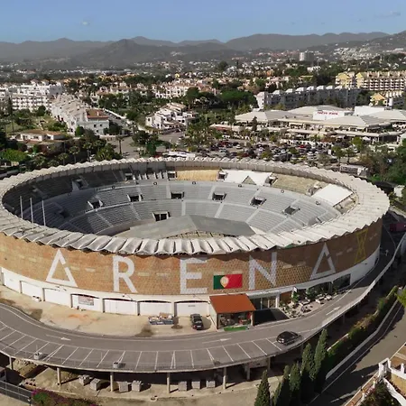 Апартаменты With Large Terrace, Swimming Pool And Areas, Next To Puerto Banus