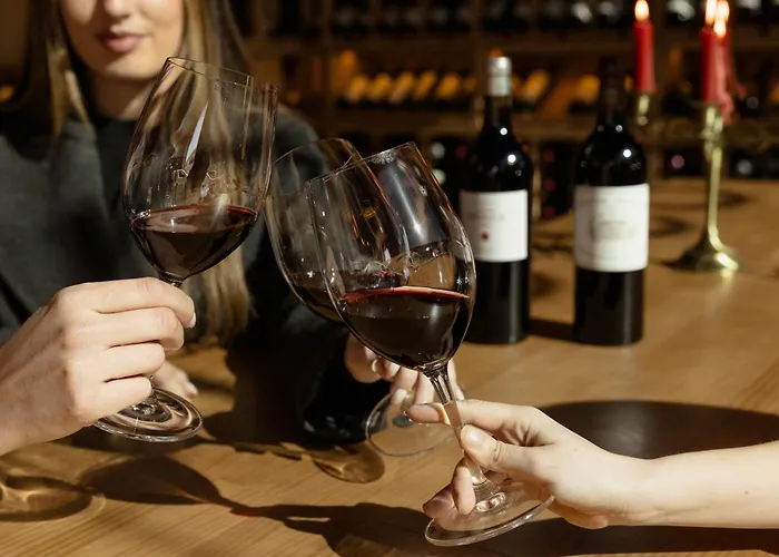 With Large Terrace, Swimming Pool And Areas, Next To Puerto Banus Apartament Marbella