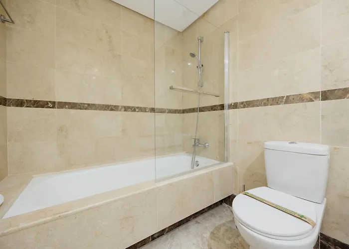 With Large Terrace, Swimming Pool And Areas, Next To Puerto Banus Apartmán *