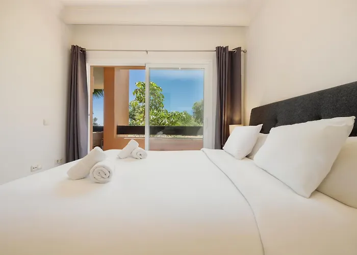 With Large Terrace, Swimming Pool And Areas, Next To Puerto Banus * Marbella