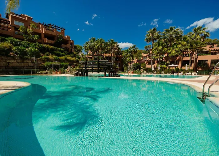 Apartament With Large Terrace, Swimming Pool And Areas, Next To Puerto Banus *